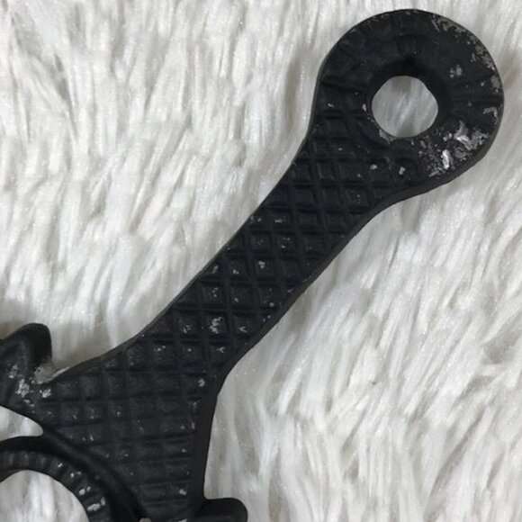 Vintage Set of 3 Intricate Black Metal Trivets - Picture 9 of 11